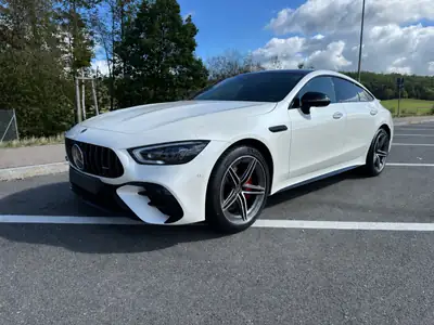 Mercedes-AMG GT 43 — Coupé sportif V8, 390 ch et design signature AMG — interior