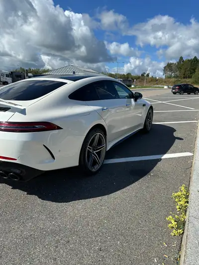 Mercedes-AMG GT 43 — Coupé sportif V8, 390 ch et design signature AMG — detail