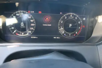 Range Rover Velar P 250 SE — SUV premium britannique, 82'000 km, sans sinistre — détail