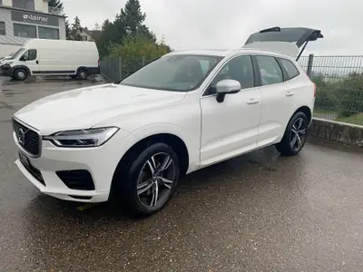 Volvo XC60 D4 AWD R-Design — SUV robuste, tout-terrain, entretien complet — rear view