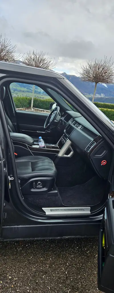 Land Rover Range Rover 4.4 SDV8 Vogue — Prestige diesel, 130'000 km, sans accident — Thumbnail 9
