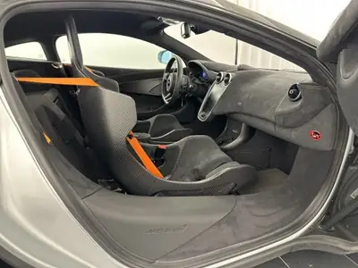 McLaren 600LT Coupé — Supercar V8 600 ch, première main, historique complet — Thumbnail 8
