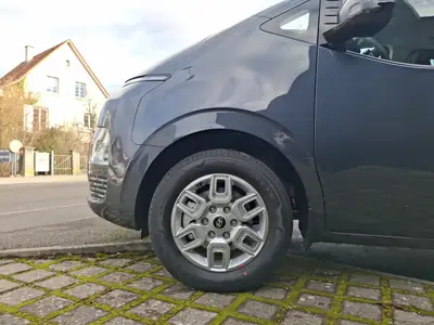 Hyundai Staria Wagon 1.6 T-GDi HEV Amplia — Monospace hybride 9 places, quasi neuf — Miniature 16