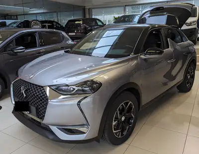 DS 3 Crossback E-Tense 136 — SUV électrique compact, 18'000 km seulement — fianco