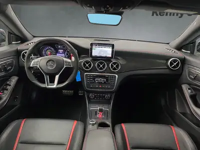 Mercedes-Benz CLA 45 AMG 4Matic — Performance 360 ch et design coupé, 118000 km — Detail