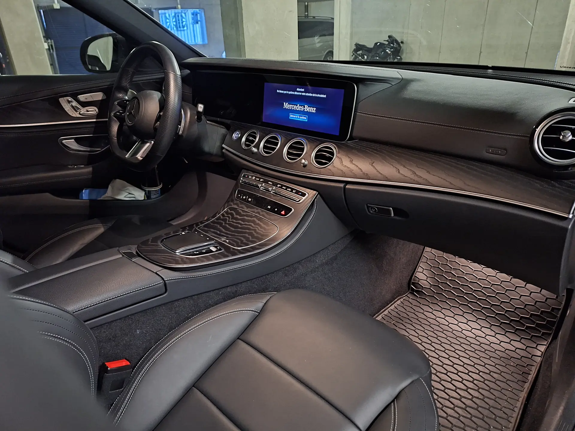 Mercedes-Benz Classe E 2021 occasion CHATEAU D'OEX — 3