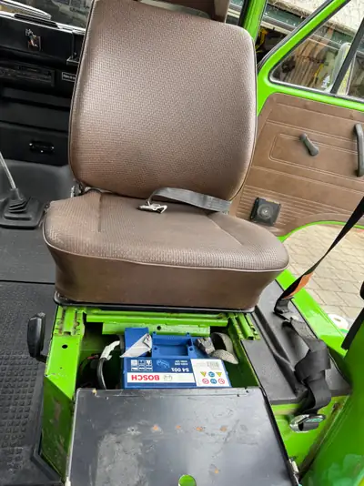 VW T3 1982 — Légende du camping-car, diesel économe, base aménageable — Miniatura 11