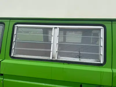 VW T3 1982 — Légende du camping-car, diesel économe, base aménageable — Miniatura 13