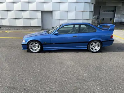 BMW M3 Coupé 1995 — Légende sportive, moteur 44'000 km seulement — Innenraum