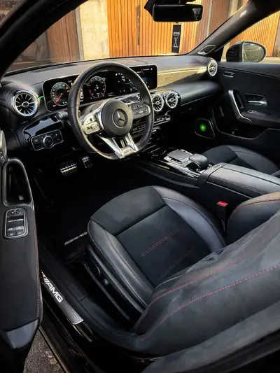 Mercedes-Benz CLA 35 AMG — Berline sportive 306 ch, transmission intégrale — Thumbnail 8