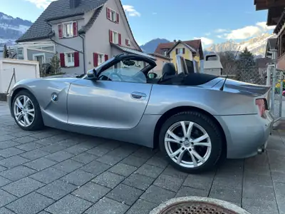 BMW Z4 3.0si Roadster — Cabriolet sportif 265 ch, histoire riche et prestige assuré — arrière