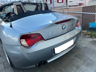 BMW Z4 3.0si Roadster — Cabriolet sportif 265 ch, histoire riche et prestige assuré — intérieur