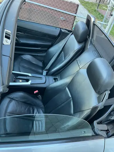 BMW Z4 3.0si Roadster — Cabriolet sportif 265 ch, histoire riche et prestige assuré — Miniature 7