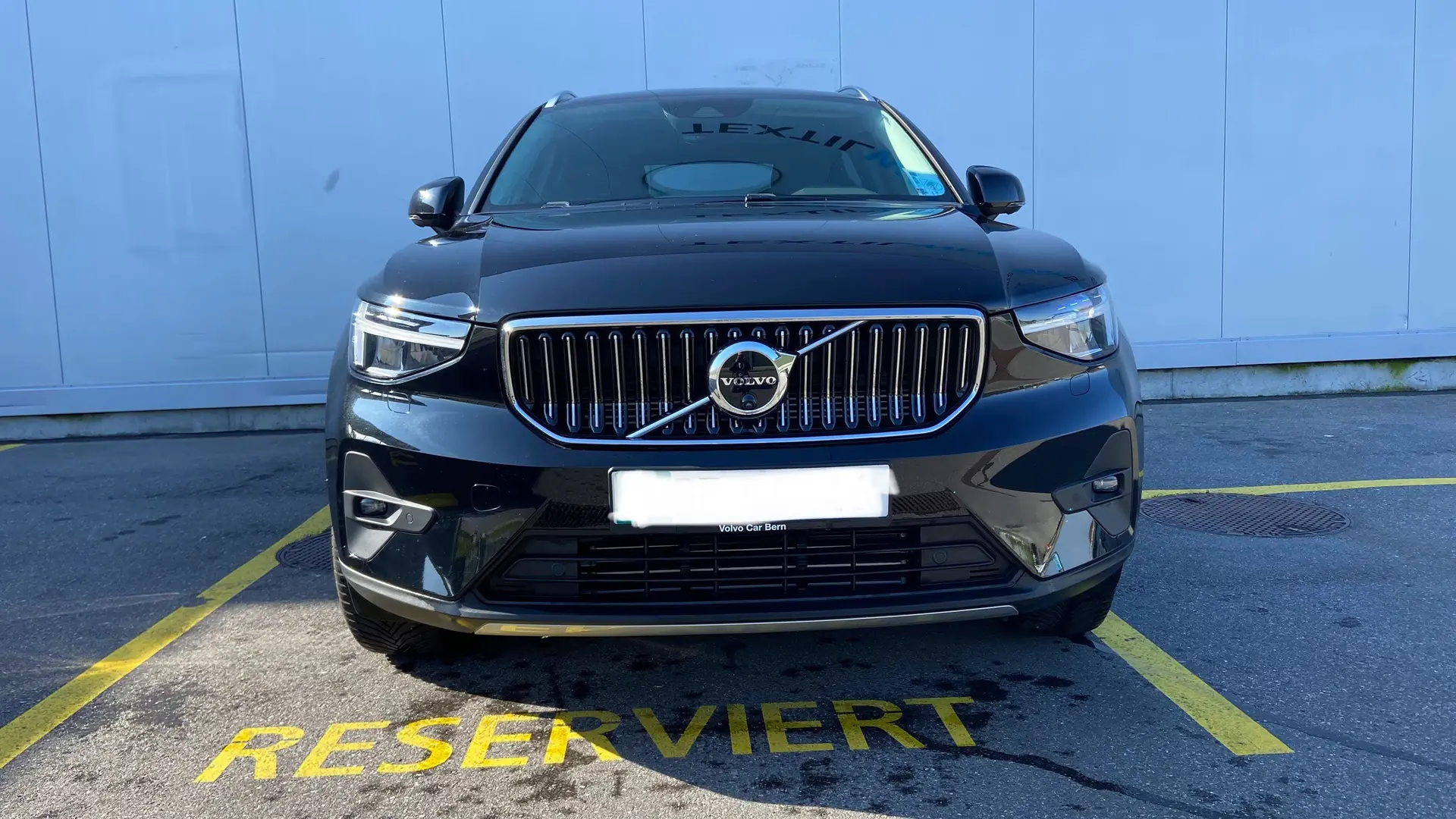 Volvo XC40 T4 Plug-in Hybrid — SUV compact premium, 14 900 km seulement — Außenansicht