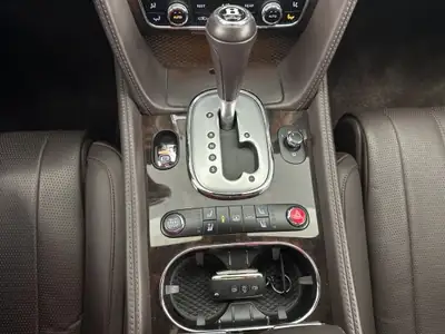 Bentley Flying Spur 6.0 — Berline de prestige, 626 ch, entretien complet — Thumbnail 14