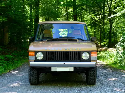 Land Rover Range Rover Classic 3.5 V8 — Légende des années 80, moteur puissant et prestige intemporel — Innenraum
