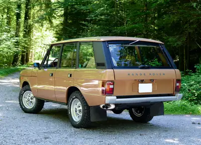 Land Rover Range Rover Classic 3.5 V8 — Légende des années 80, moteur puissant et prestige intemporel — Armaturenbrett