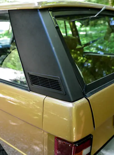 Land Rover Range Rover Classic 3.5 V8 — Légende des années 80, moteur puissant et prestige intemporel — Miniatur 9