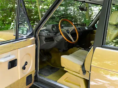 Land Rover Range Rover Classic 3.5 V8 — Légende des années 80, moteur puissant et prestige intemporel — Miniatur 11