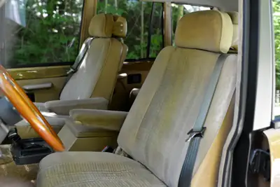 Land Rover Range Rover Classic 3.5 V8 — Légende des années 80, moteur puissant et prestige intemporel — Miniatur 12
