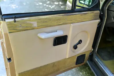 Land Rover Range Rover Classic 3.5 V8 — Légende des années 80, moteur puissant et prestige intemporel — Miniatur 16