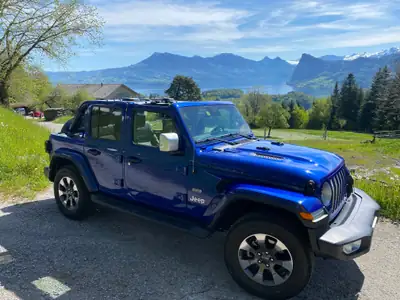 Jeep Wrangler Unlimited Sahara — SUV robuste diesel avec système de toit surcharge 300 kg — Miniatura 13