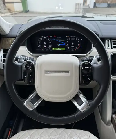 Range Rover LWB 5.0 V8 Superchargé — Le SUV prestige britannique par excellence — Miniatura 12