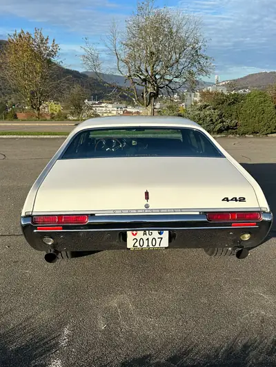 Oldsmobile 442 1968 — Légendaire muscle car V8 Big Block, 64'000 km — fianco