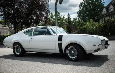Oldsmobile 442 1968 — Légendaire muscle car V8 Big Block, 64'000 km — dettaglio