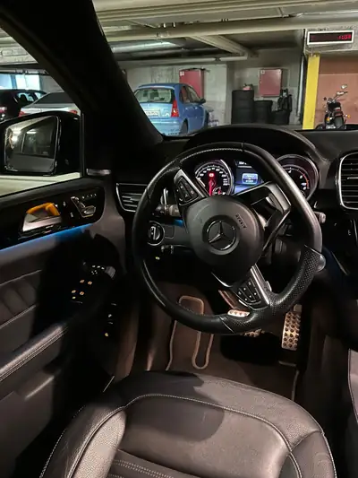 Mercedes-Benz GLE Coupé 350 d — SUV premium 4Matic, 67'000 km seulement — cruscotto