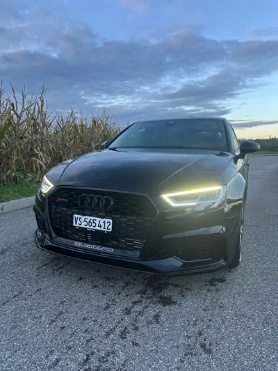 Audi RS3 Sportback 2.5 TSI Quattro — 400 ch, performance brute et polyvalence — intérieur