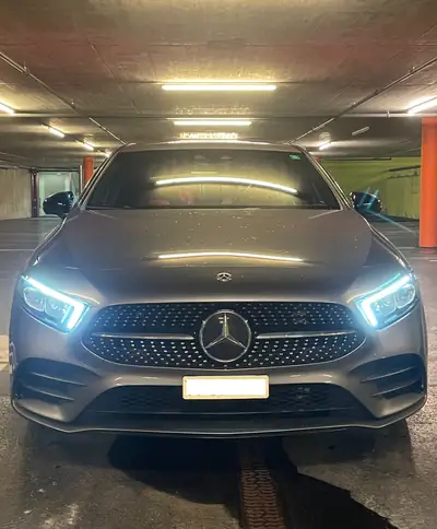 Mercedes-Benz Classe A 220 AMG Line — Berline compacte dynamique 4Matic 190 ch — arrière