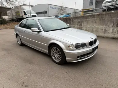 BMW 328Ci Coupé 2000 — Élégance sportive et fiabilité allemande — tableau de bord