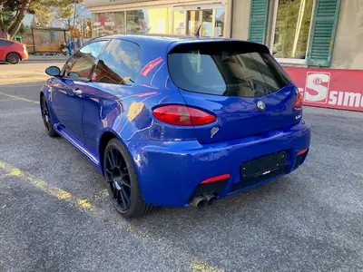 Alfa Romeo 147 GTA Q2 — Sportive compacte 250 ch, boîte manuelle, différentiel Quaife — interni