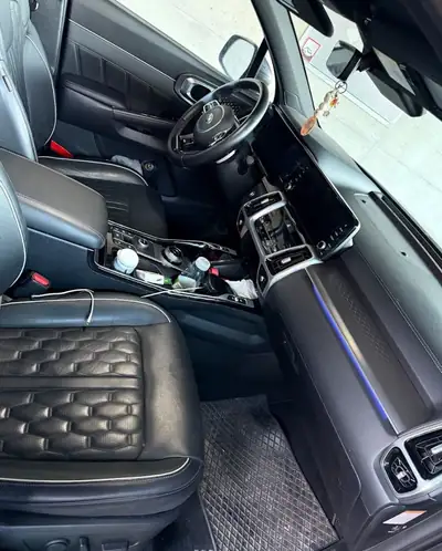 Kia Sorento 1.6 T-GDi HEV — SUV 7 places hybride, 43'000 km seulement — tableau de bord