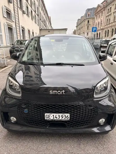 Smart Fortwo EQ Prime — Citadine électrique compacte, 17'000 km seulement — vista esterna