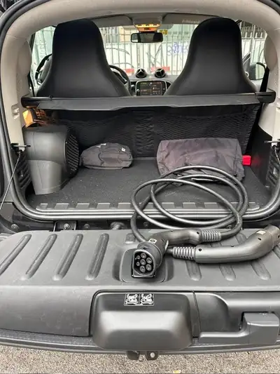 Smart Fortwo EQ Prime — Citadine électrique compacte, 17'000 km seulement — cruscotto