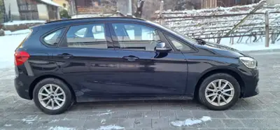 BMW 218 Active Tourer xDrive — Monospace polyvalent 4x4, traction intégrale et faible consommation — cruscotto