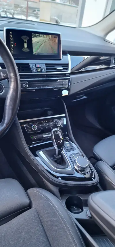 BMW 218 Active Tourer xDrive — Monospace polyvalent 4x4, traction intégrale et faible consommation — Miniatura 14