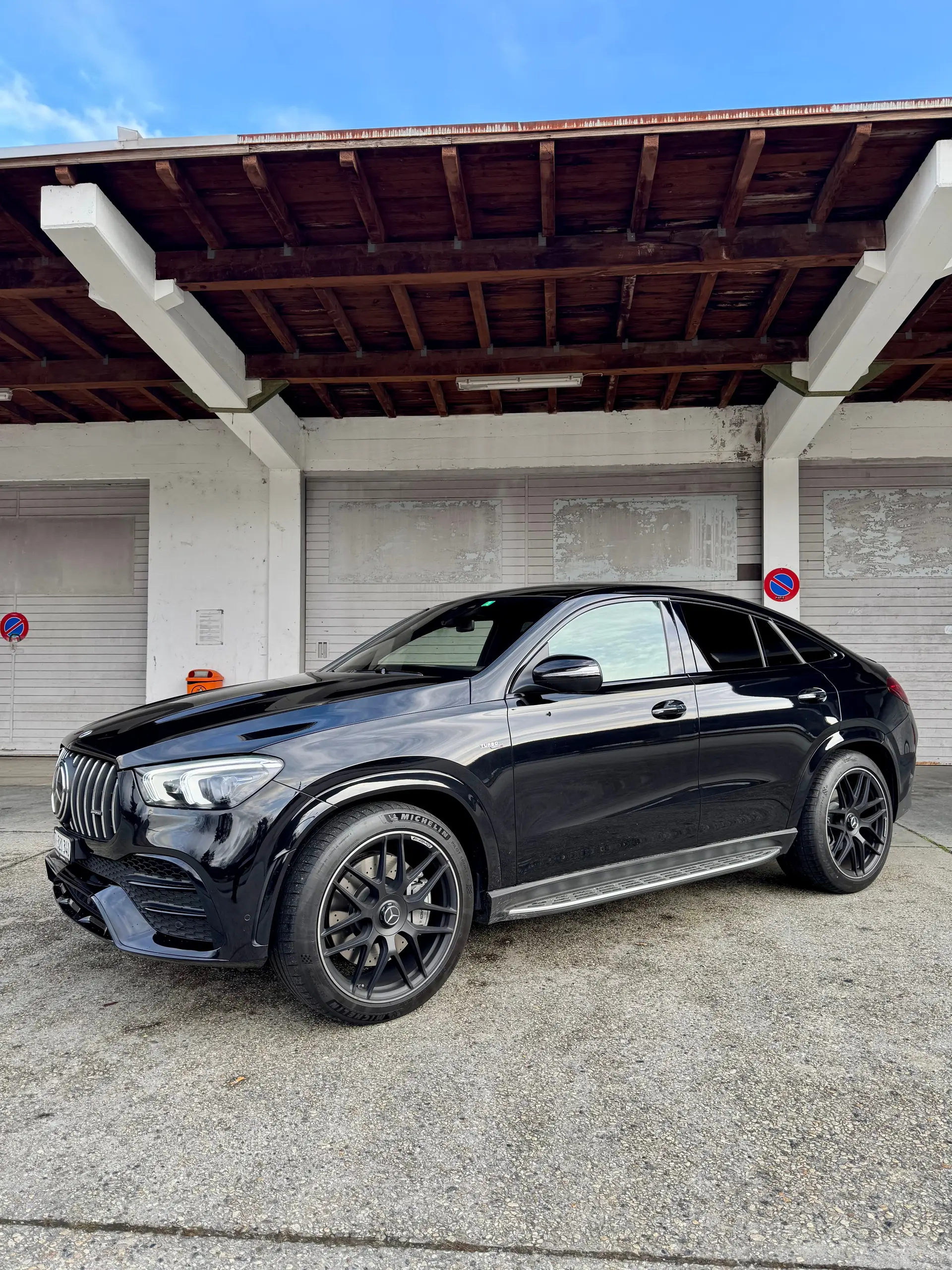 Mercedes-Benz GLE 53 AMG Coupé — SUV haute performance 435 ch, seulement 39'000 km