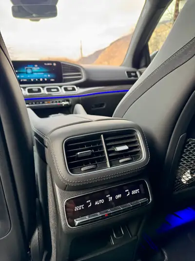 Mercedes-Benz GLE 53 AMG Coupé — SUV haute performance 435 ch, seulement 39'000 km — intérieur