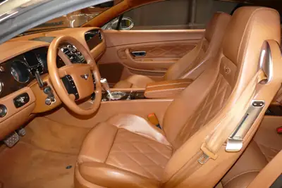 Bentley Continental GT 6.0 Mulliner 2005 — Coupé grand tourisme de prestige, moteur W12 560 ch — Miniatur 10