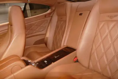 Bentley Continental GT 6.0 Mulliner 2005 — Coupé grand tourisme de prestige, moteur W12 560 ch — Miniatur 11