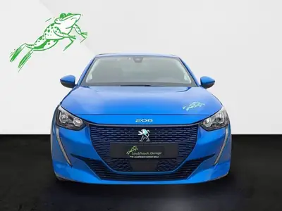 Peugeot 208 Électrique Allure 2021 — Citadine écologique, 16 500 km seulement — fianco
