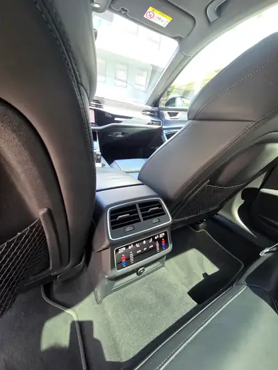Audi A6 55 TFSIe Sport Quattro — Break hybride rechargeable, 60'000 km — Miniatur 8