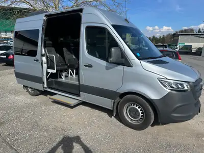 Mercedes-Benz Sprinter 316 — Minibus 14 places diesel, kilométrage élevé mais fiable — intérieur