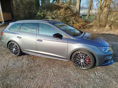SEAT Leon ST Cupra 370 4Drive — SUV break sportif, 370 ch et transmission intégrale — Heckansicht