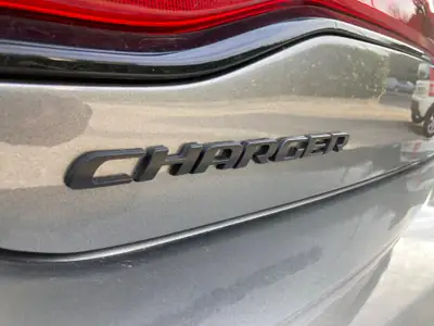 Dodge Charger 2012 — Muscle car américain 482 ch, sans accident — Miniatura 10
