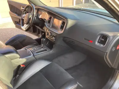 Dodge Charger 2012 — Muscle car américain 482 ch, sans accident — Miniatura 13