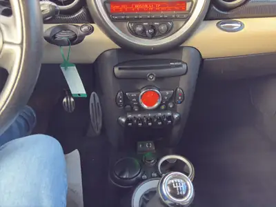 Mini Cooper S 2013 — Sportive compacte, 75'000 km, équipements premium — Miniatura 11